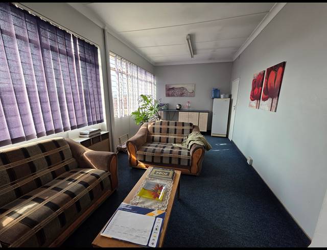 1,300M² WAREHOUSE FOR SALE IN BOOYSENS RESERVE